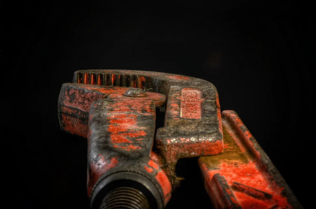 Professional Heavy Duty Pipe Wrench photo 3
